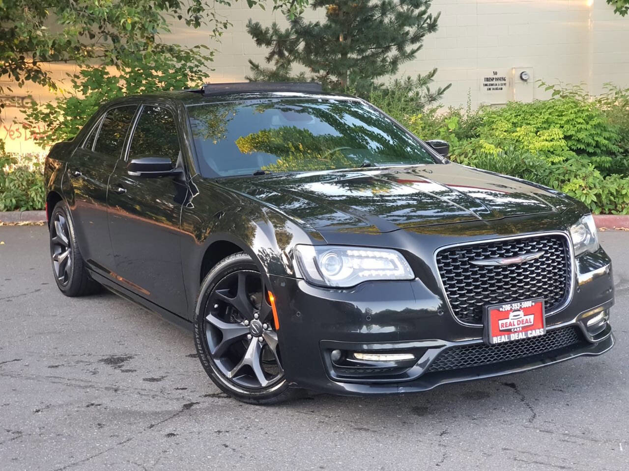 Used 2022 Chrysler 300 S w/ Comfort Group image 2