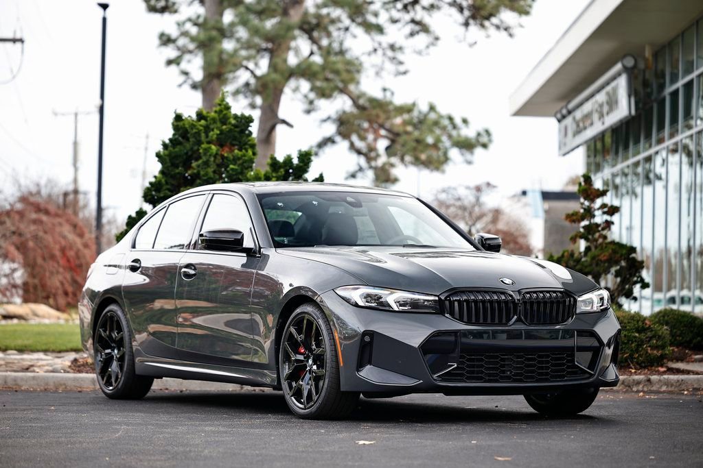 Used 2026 BMW 330i Sedan w/ M Sport Package image 1