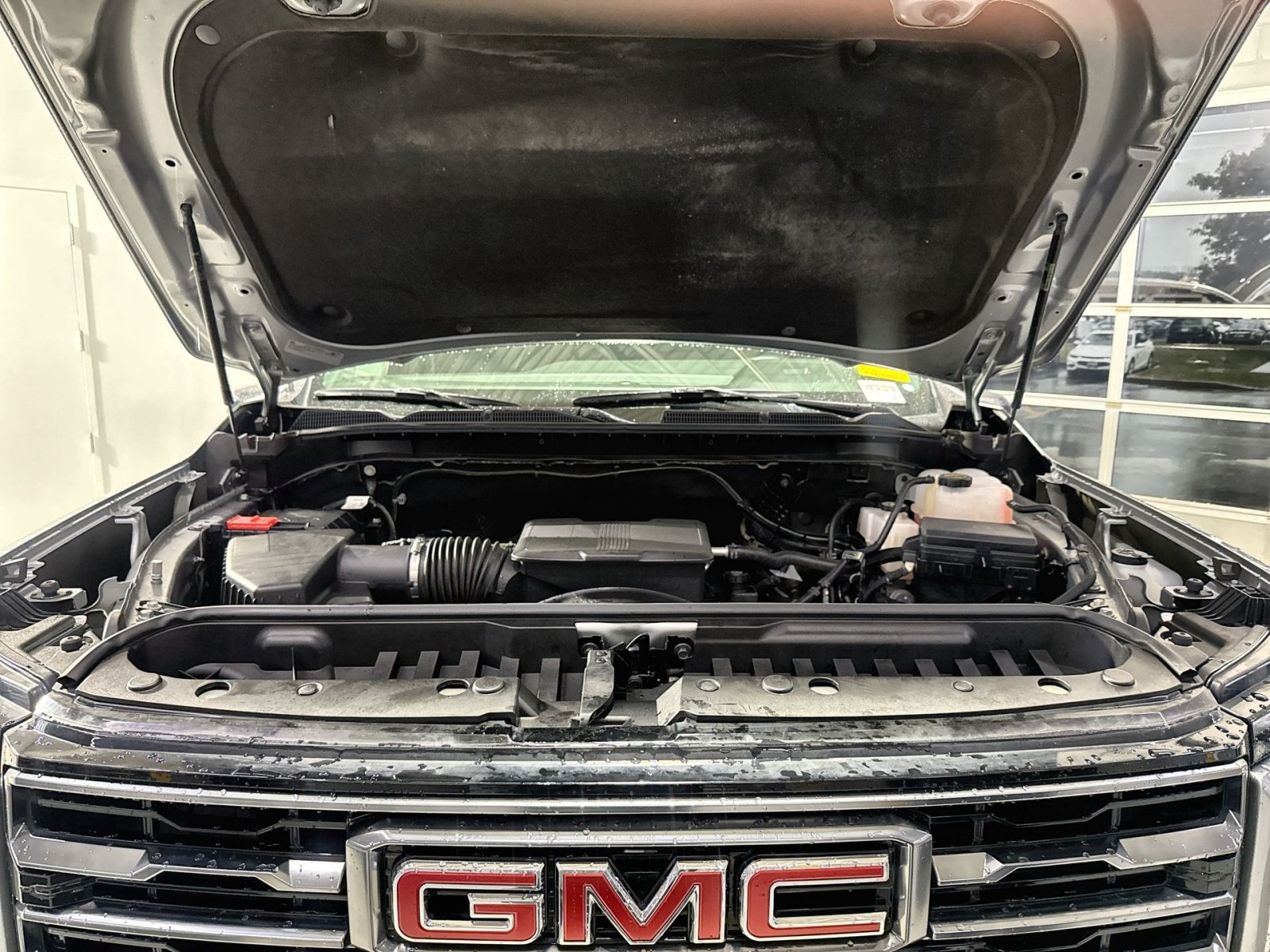 Used 2025 GMC Sierra 2500 AT4 w/ AT4 Preferred Package AWD/4WD image 30