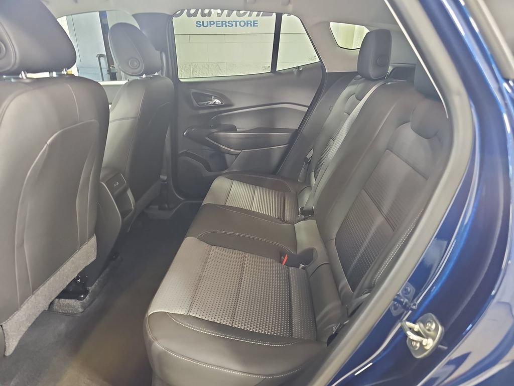 Certified 2024 Chevrolet Trax LT FWD image 17
