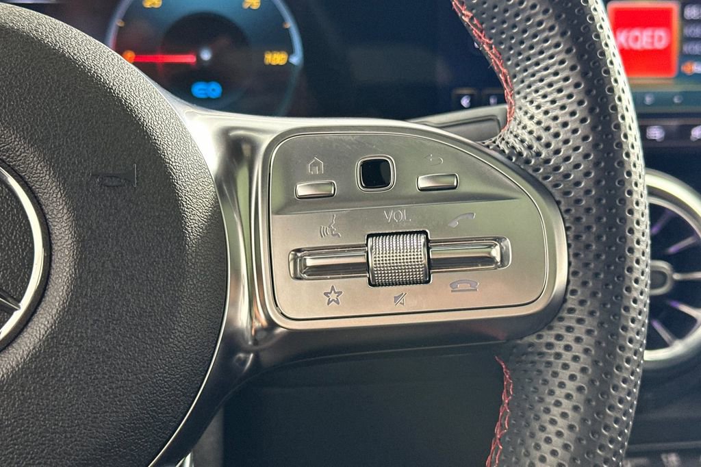 Certified 2023 Mercedes-Benz EQB 300 4MATIC image 32