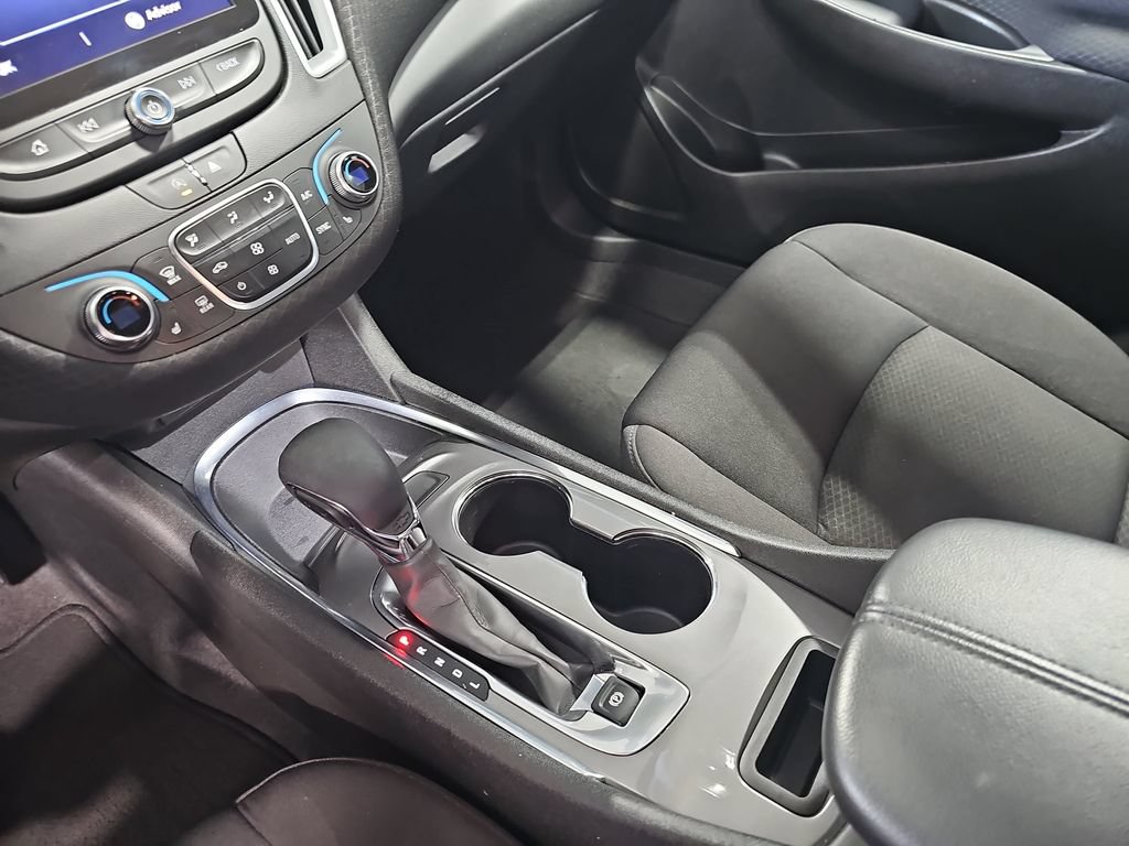 Used 2023 Chevrolet Malibu LT FWD image 25