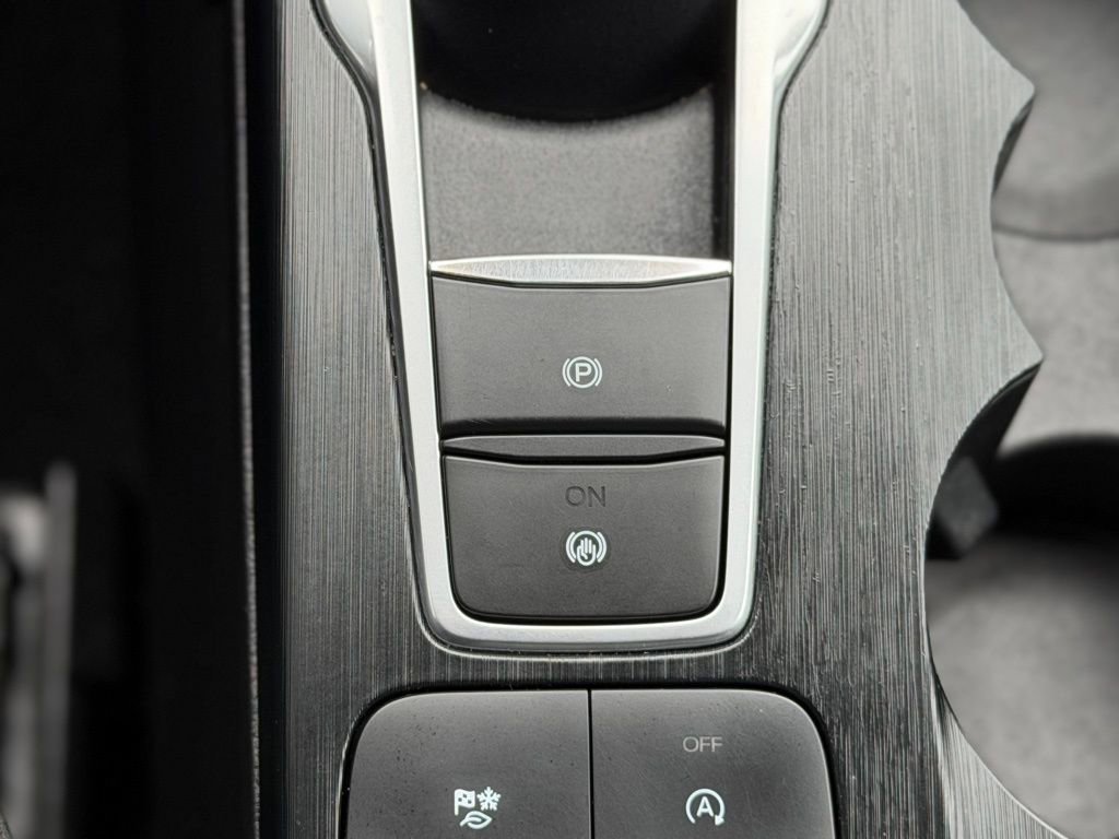 Used 2023 Ford Escape Active image 19