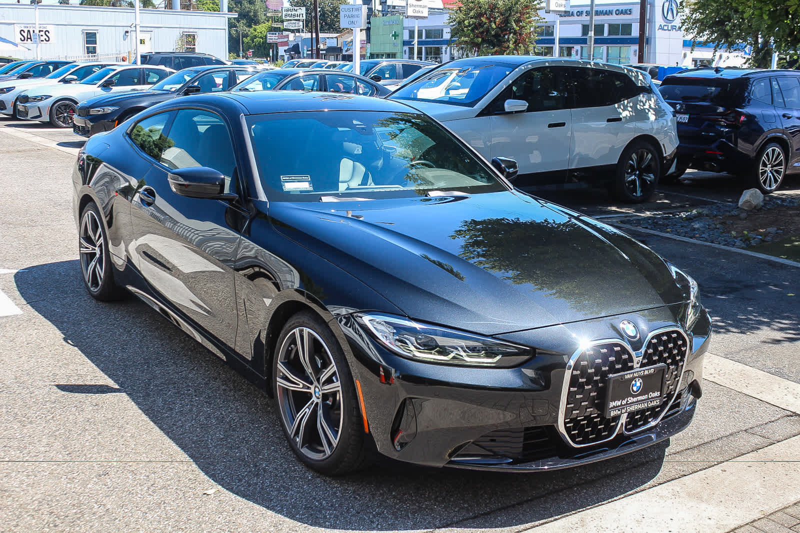 Used 2023 BMW 430i Coupe w/ Premium Package RWD image 3