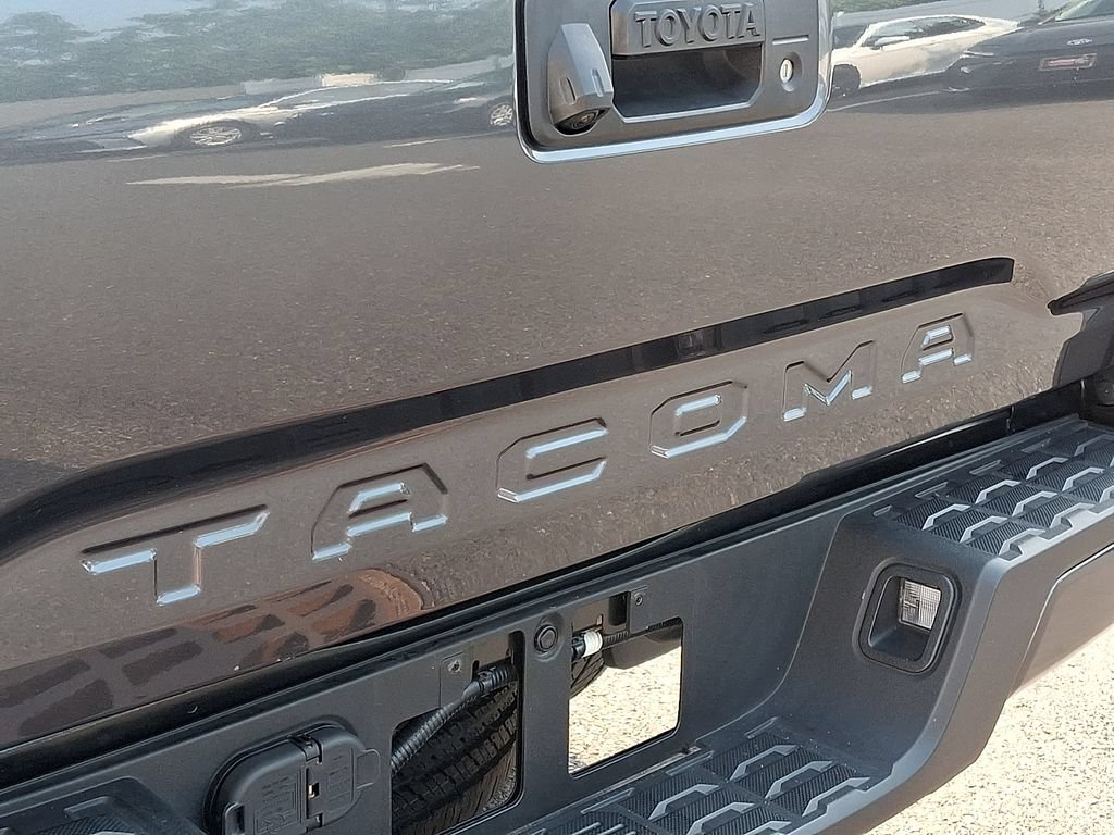 Certified 2023 Toyota Tacoma TRD Sport AWD/4WD image 31