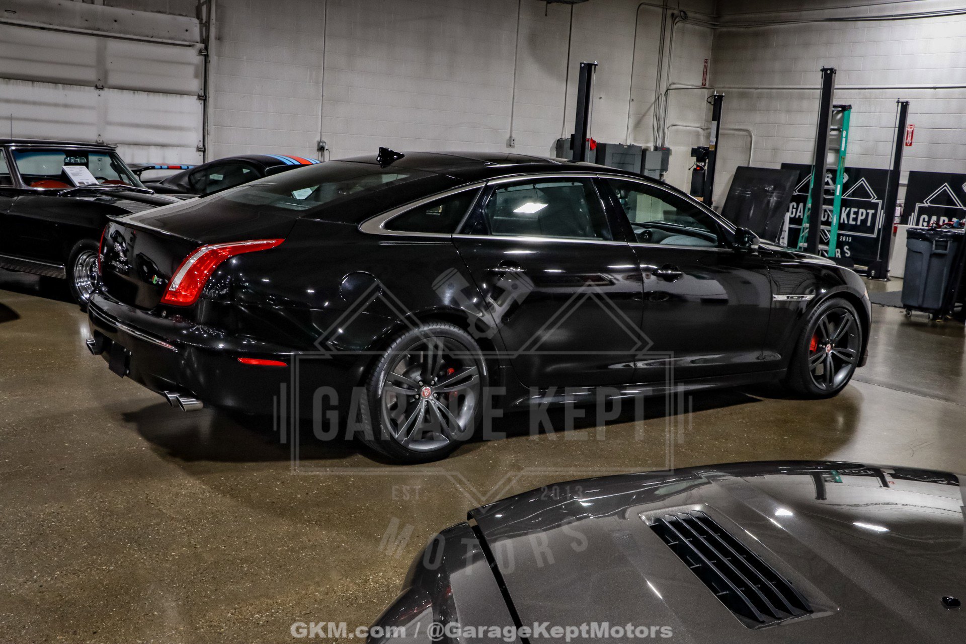 Used 2015 Jaguar XJ R LWB image 9