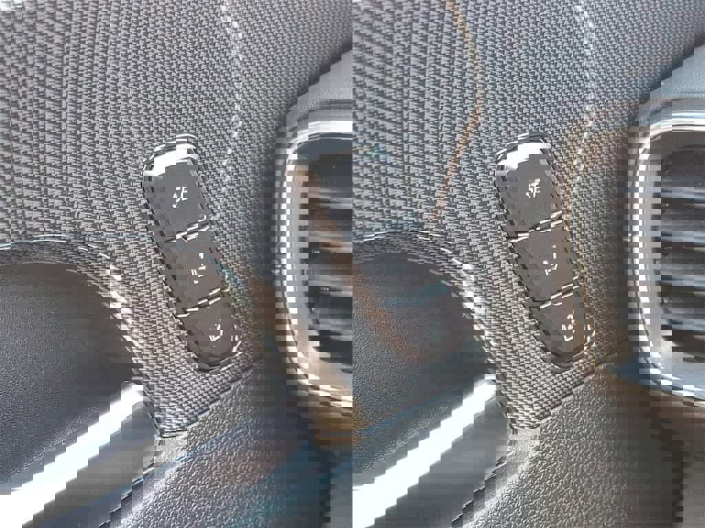 Used 2022 Hyundai Santa Fe Limited w/ Cargo Package image 25