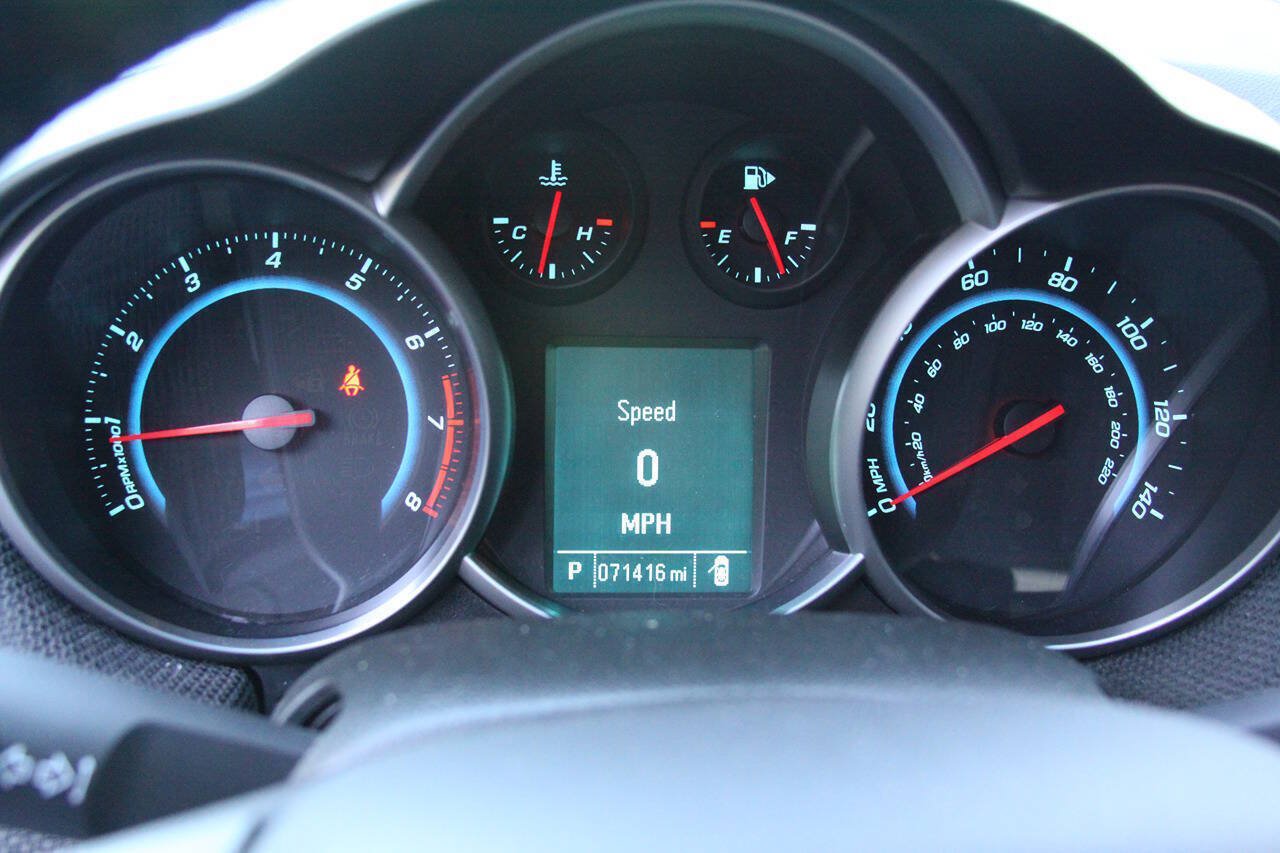 Used 2012 Chevrolet Cruze LT FWD image 29