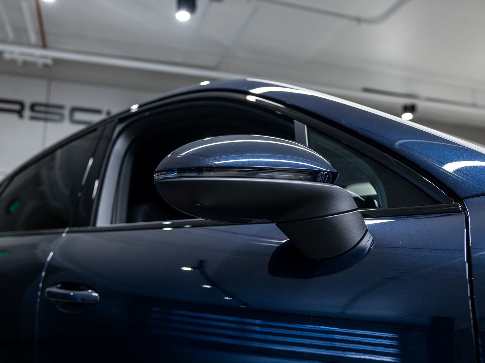 Certified 2025 Porsche Cayenne Coupe image 19