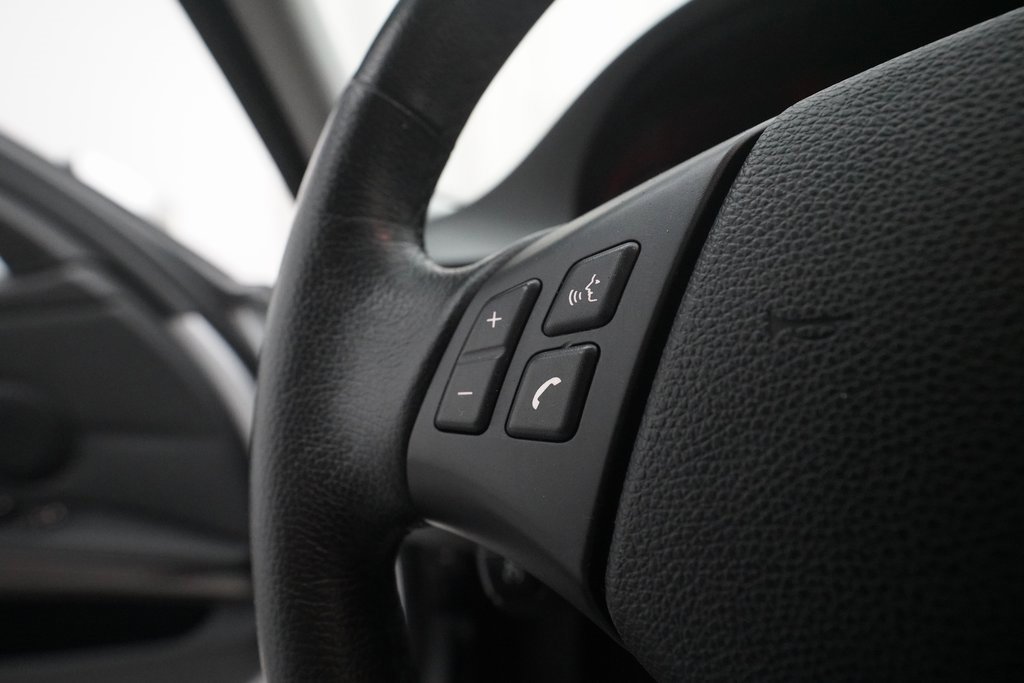 Used 2009 BMW 328i xDrive Sedan image 17