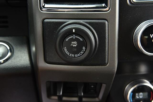 Used 2019 Ford Expedition XLT w/ Equipment Group 202A AWD/4WD image 20