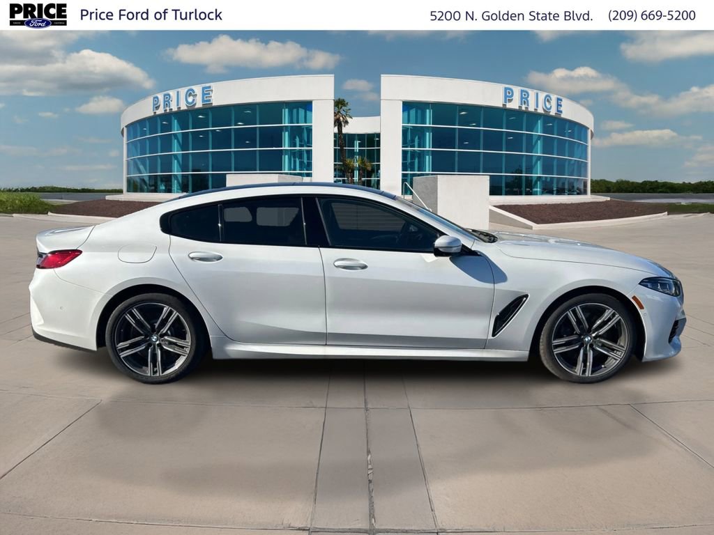 Used 2025 BMW 840i 840i w/ M Sport Professional Package image 4