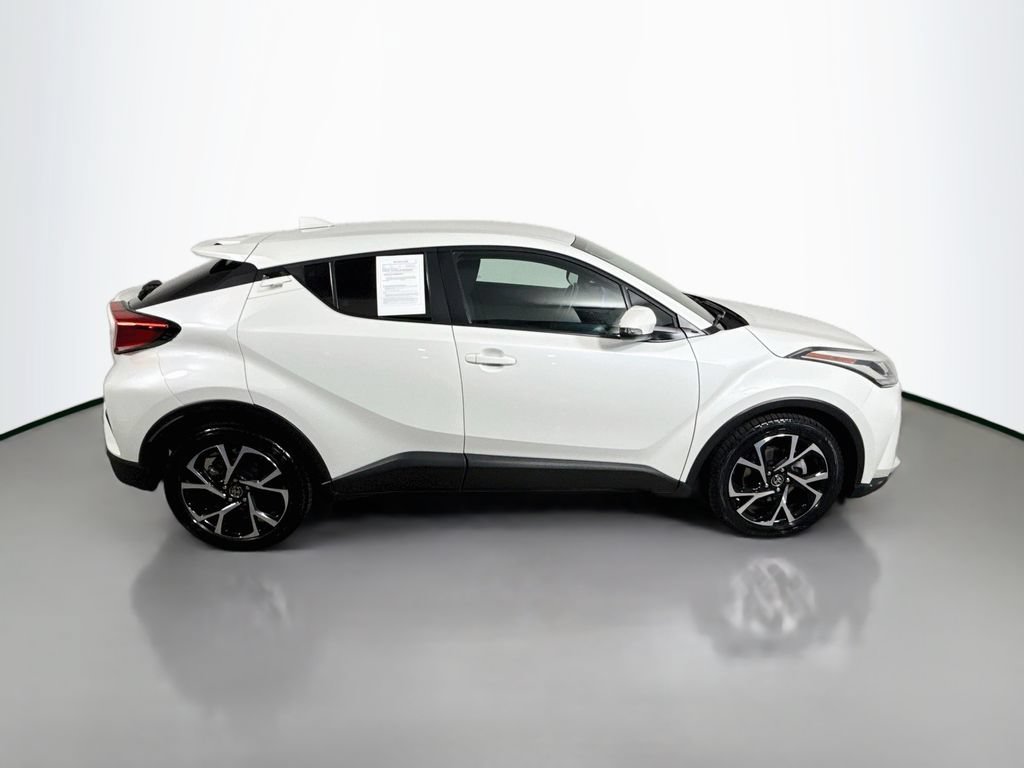 Used 2021 Toyota C-HR XLE FWD image 8