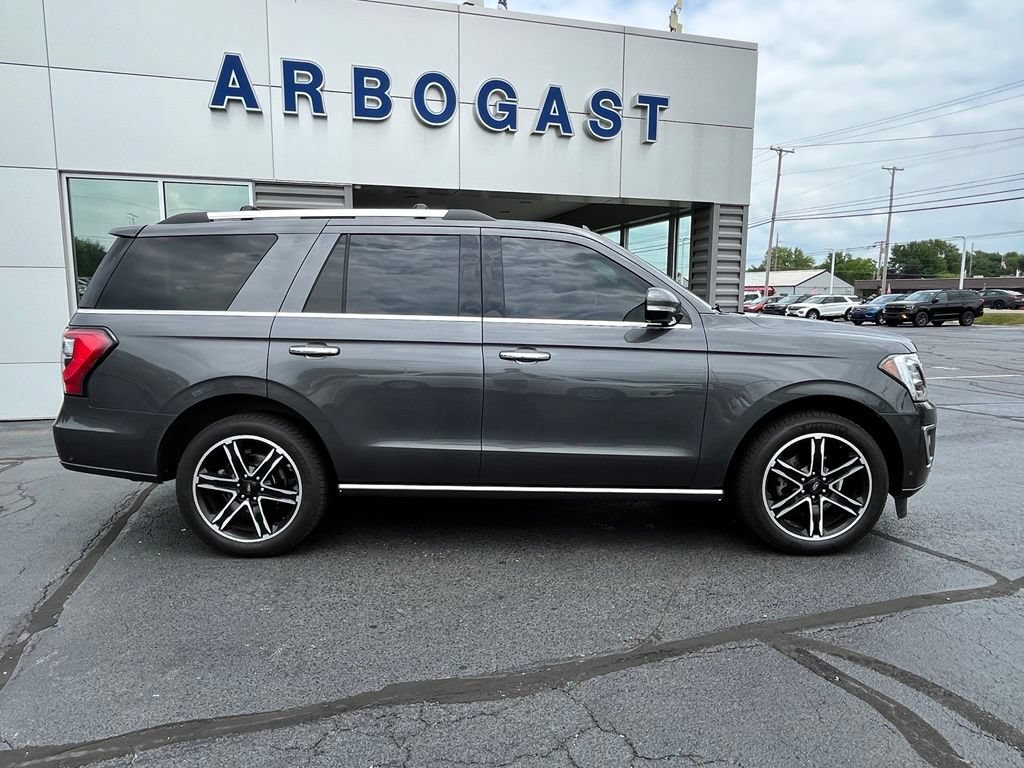 Used 2019 Ford Expedition Limited w/ Special Edition Package AWD/4WD image 8