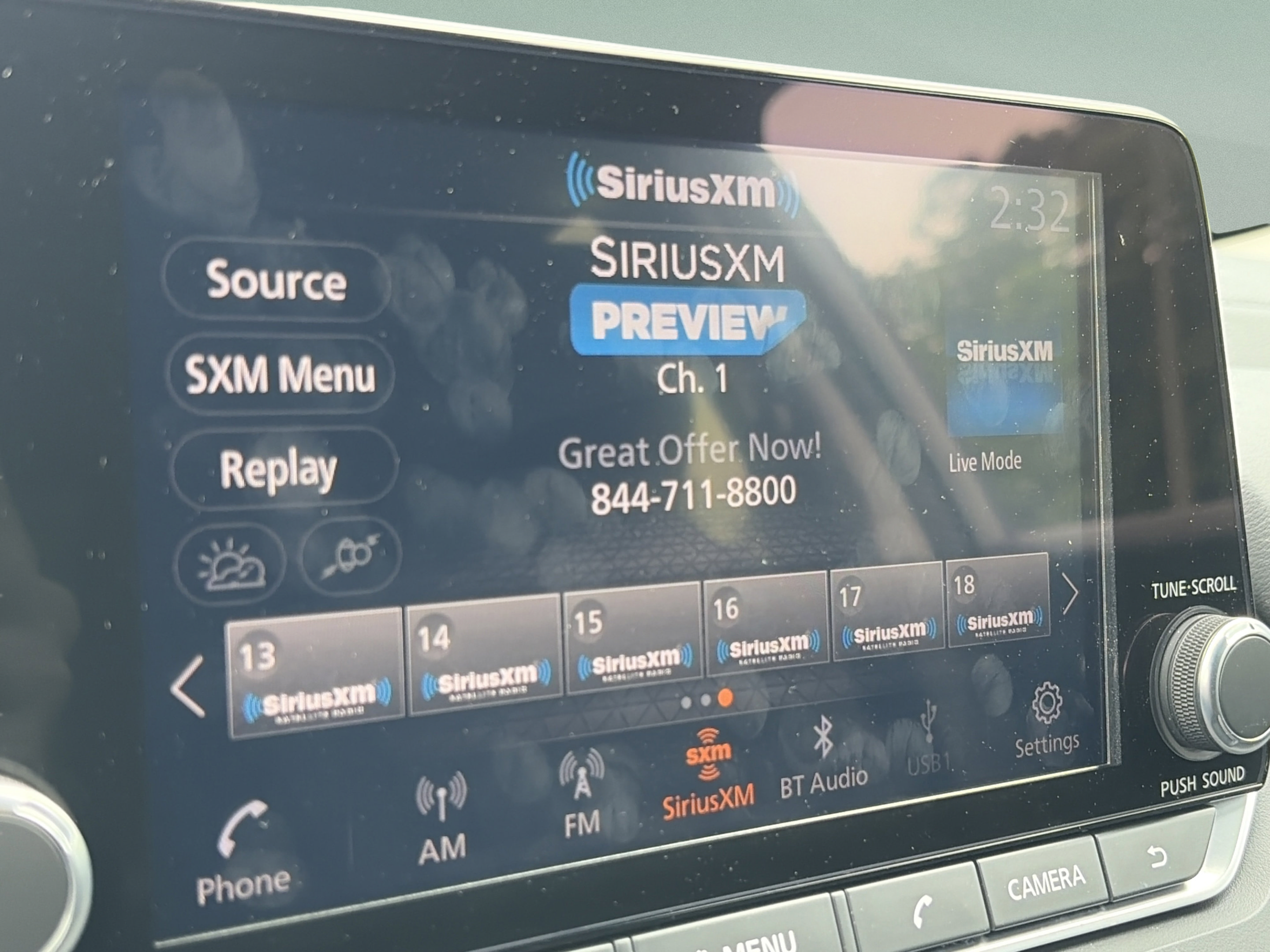 Used 2024 Nissan Rogue SV FWD image 13