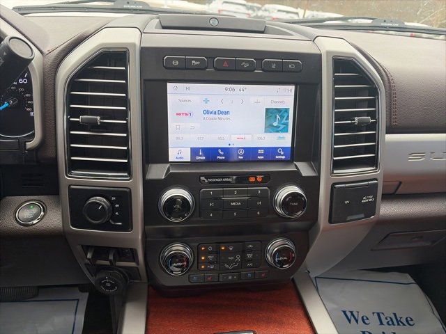 Used 2020 Ford F350 King Ranch w/ FX4 Off-Road Package image 21