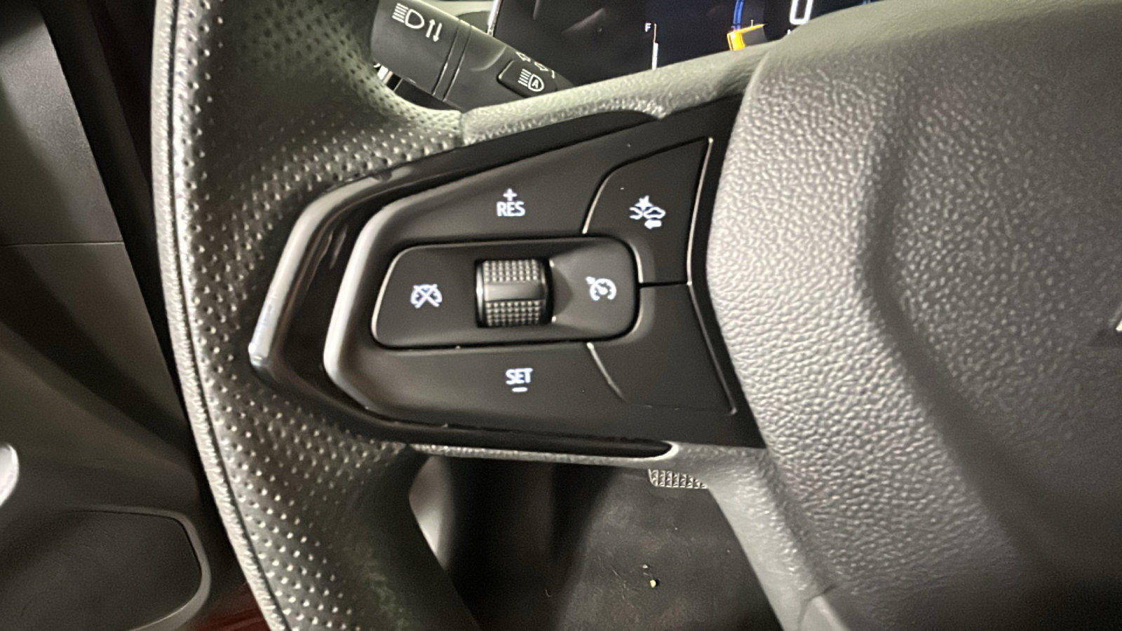 Used 2025 Chevrolet TrailBlazer LT AWD/4WD image 18