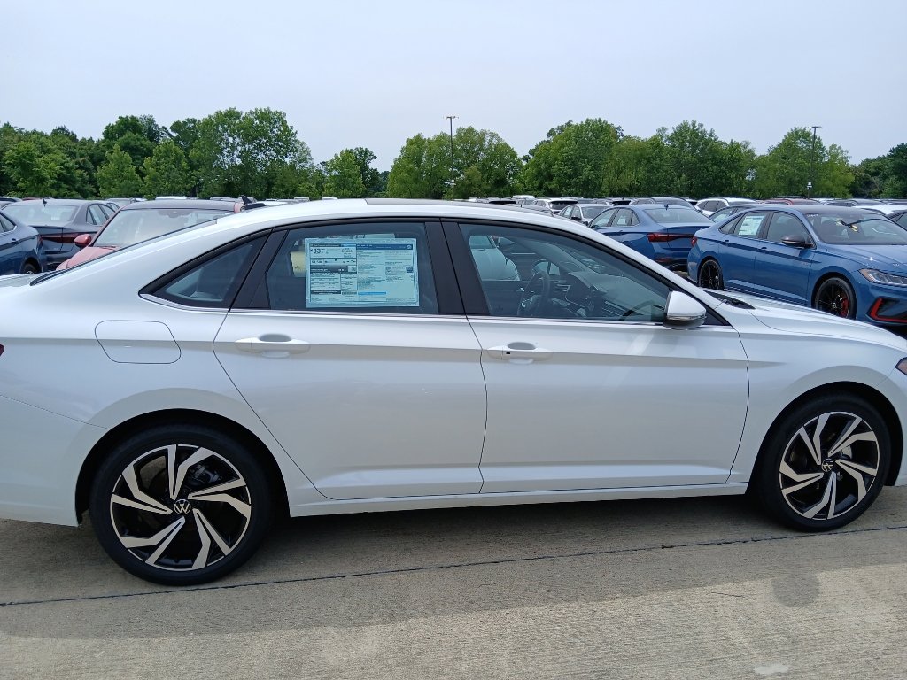 New 2026 Volkswagen Jetta SEL FWD image 5
