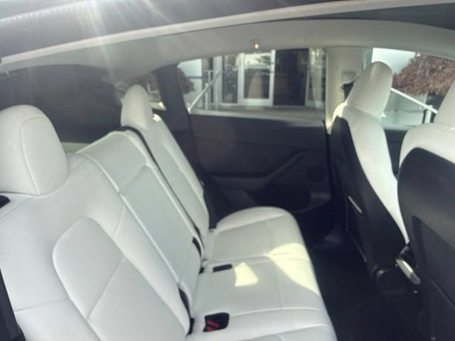 Used 2023 Tesla Model Y Performance AWD/4WD image 23