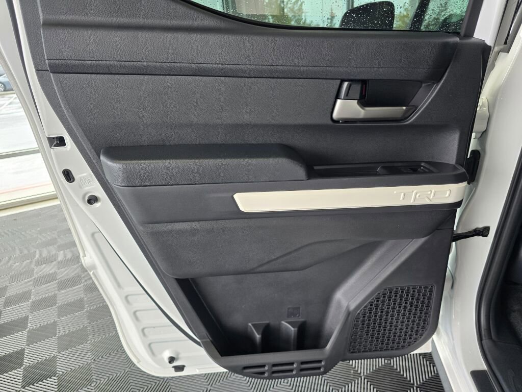 Used 2024 Toyota Tacoma TRD Sport w/ TRD Sport Upgrade Package image 38