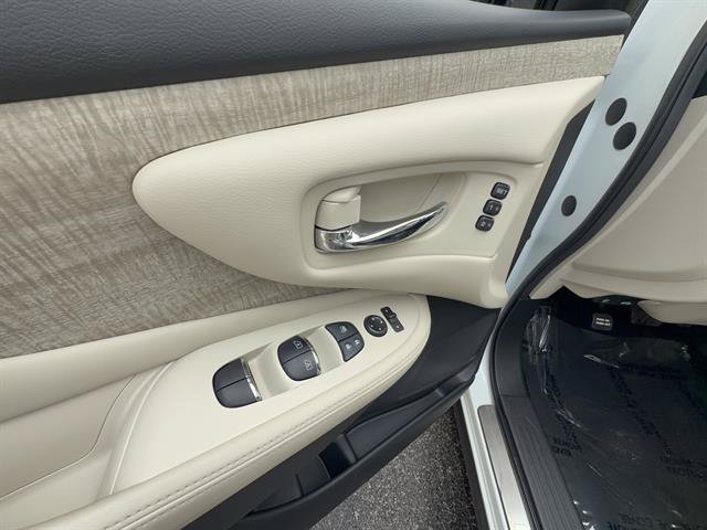 Used 2024 Nissan Murano SL AWD/4WD image 8