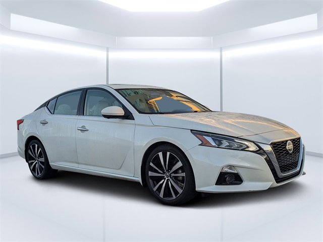 Used 2020 Nissan Altima 2.5 Platinum image 2