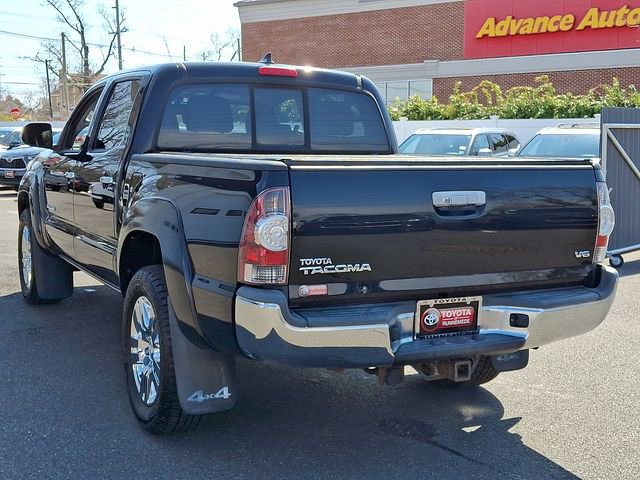 Used 2013 Toyota Tacoma 4x4 Double Cab w/ Limited Pkg image 4