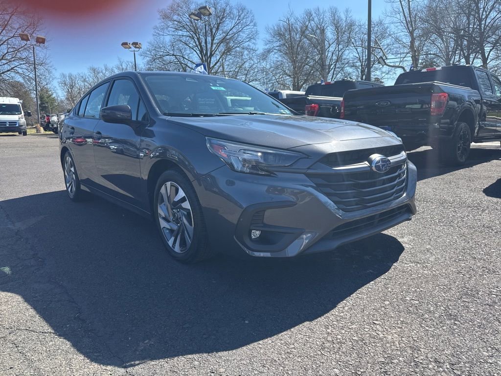 Used 2024 Subaru Legacy Limited image 3