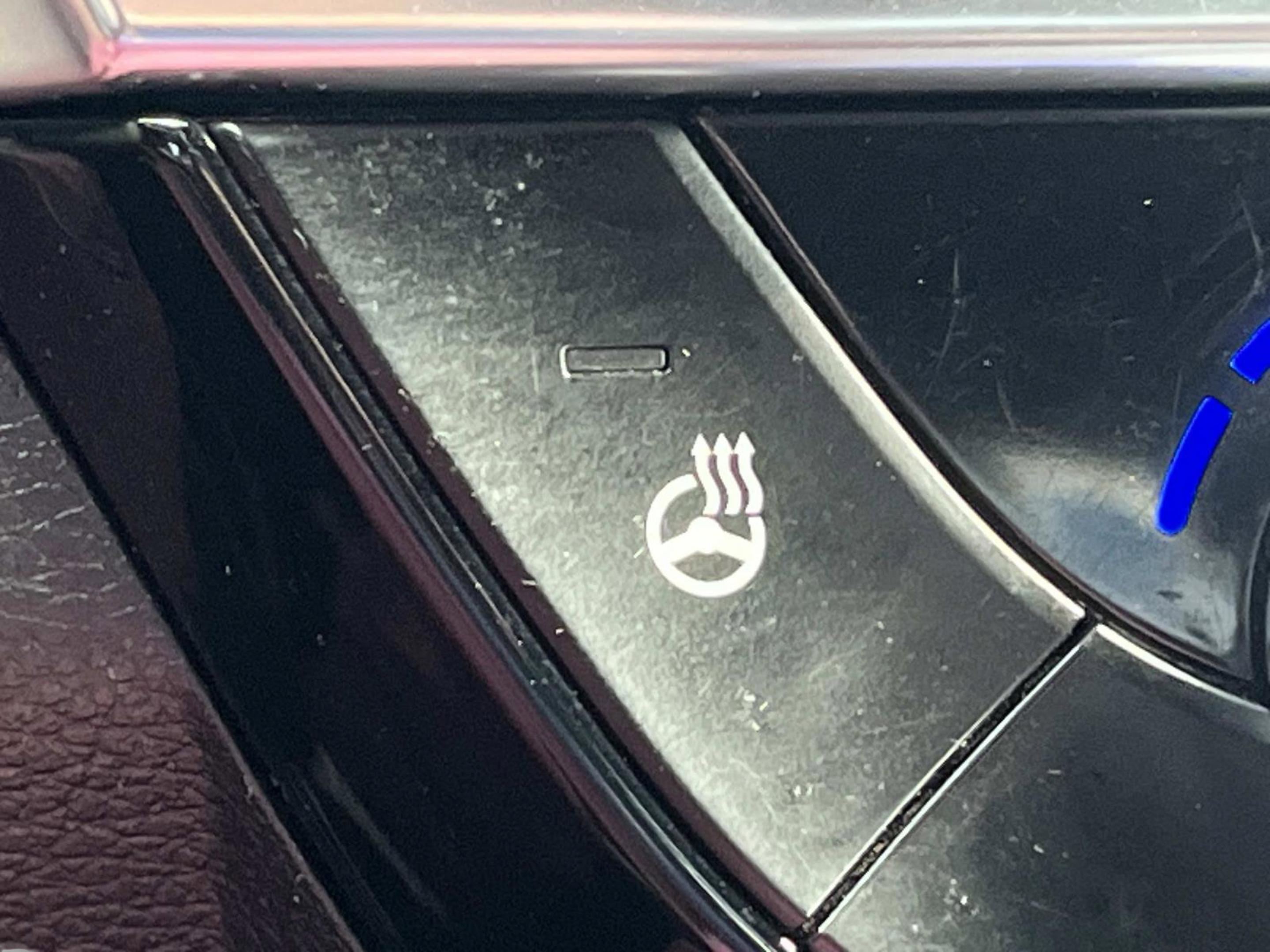 Used 2022 Kia Telluride SX w/ SX Prestige Package image 45