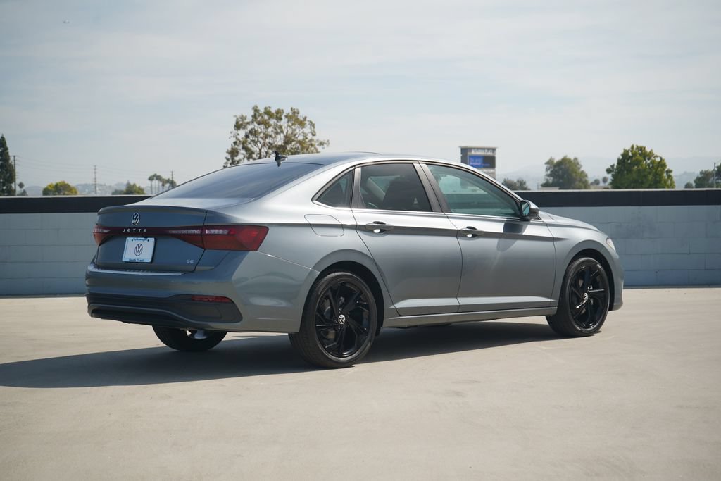 New 2026 Volkswagen Jetta SE FWD image 3