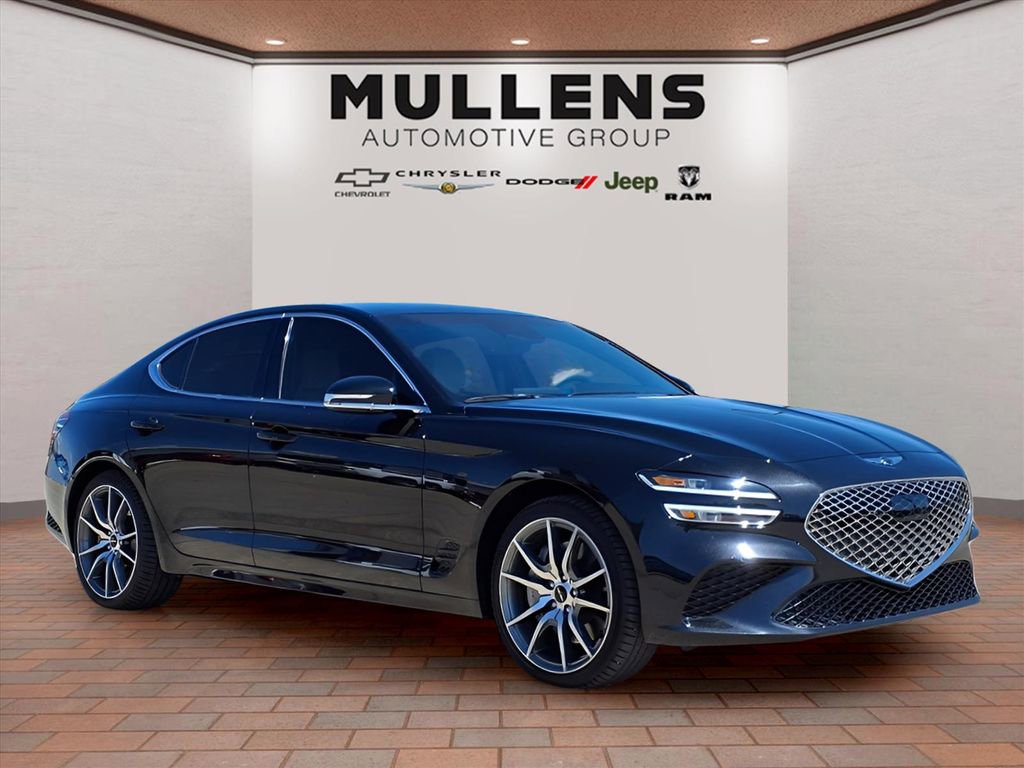 Used 2024 Genesis G70 2.5T image 3