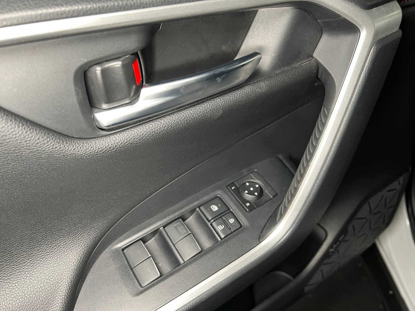 Used 2024 Toyota RAV4 XSE w/ Weather Package AWD/4WD image 22