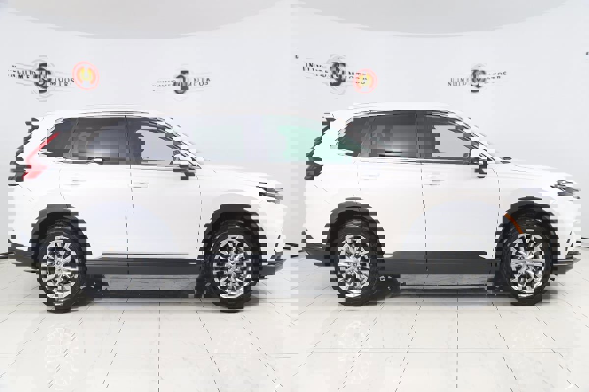 Used 2024 Honda CR-V EX image 2