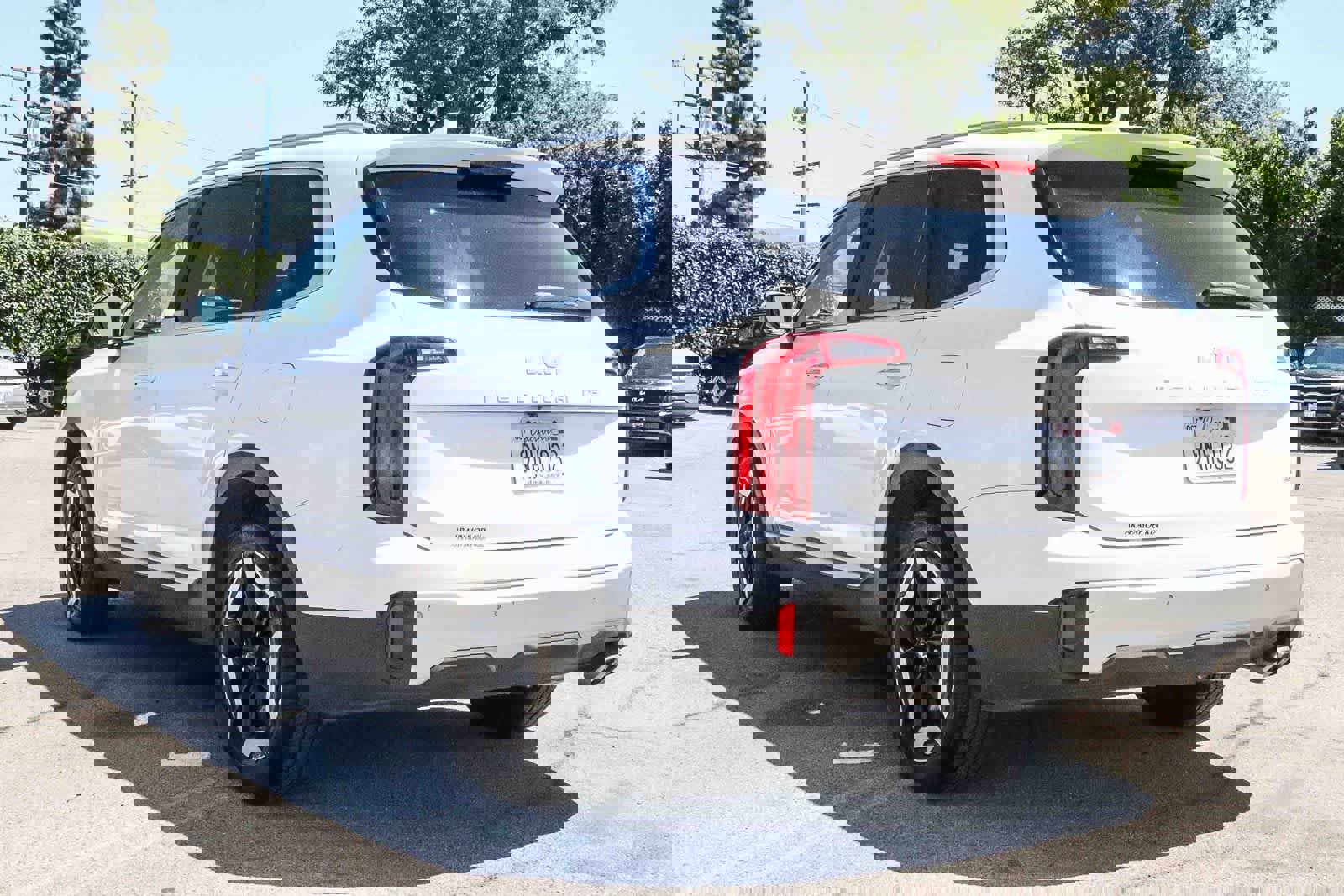 Used 2023 Kia Telluride S w/ S Sunroof Package image 2