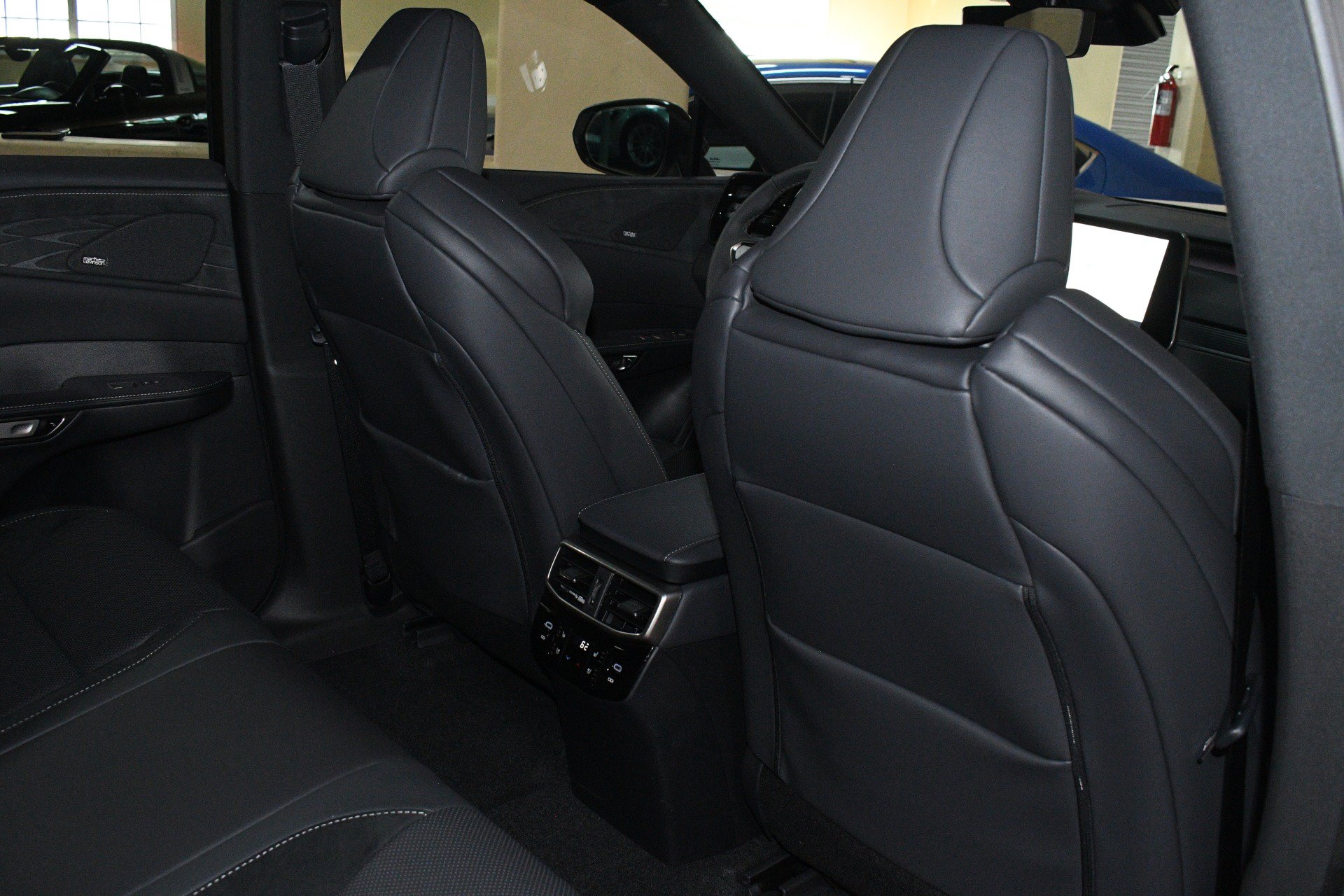 Used 2026 Lexus RX 500h F Sport w/ Convenience Package AWD/4WD image 16