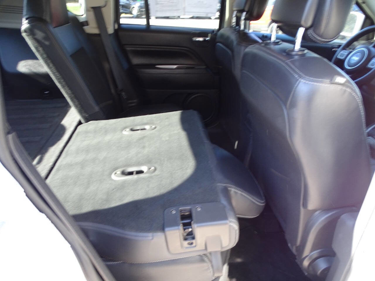 Used 2014 Jeep Compass 4WD Sport image 26
