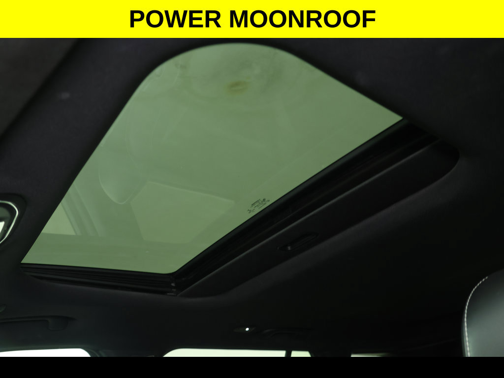 Used 2023 Jeep Grand Cherokee Altitude AWD/4WD image 2