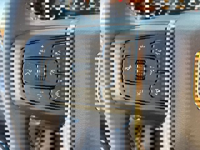 New 2026 GMC Sierra 2500 SLT w/ SLT Premium Package image 18