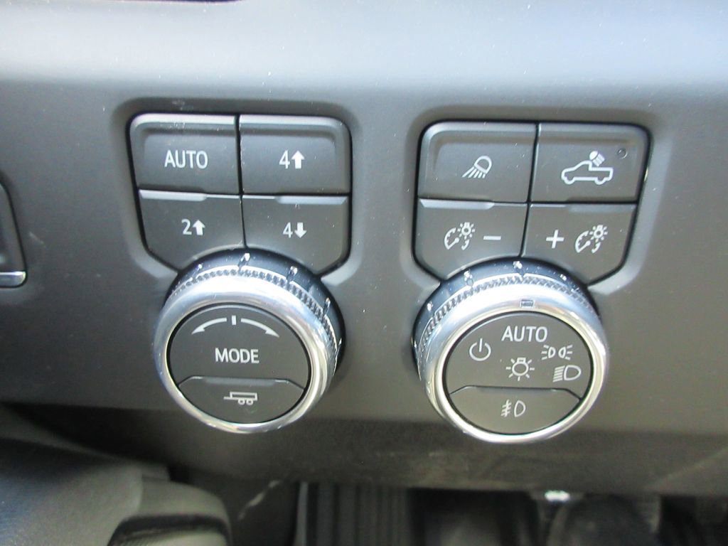 New 2026 GMC Sierra 3500 AT4 w/ AT4 Premium Plus Package image 18