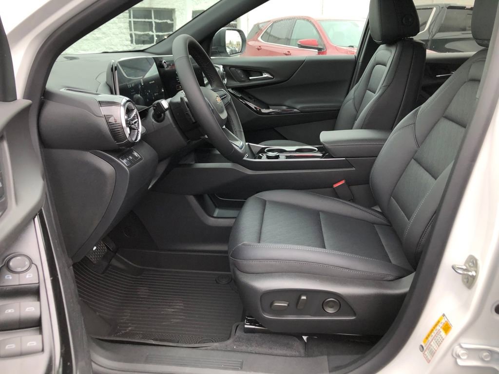 New 2026 Chevrolet Equinox LT w/ Convenience Package II image 15