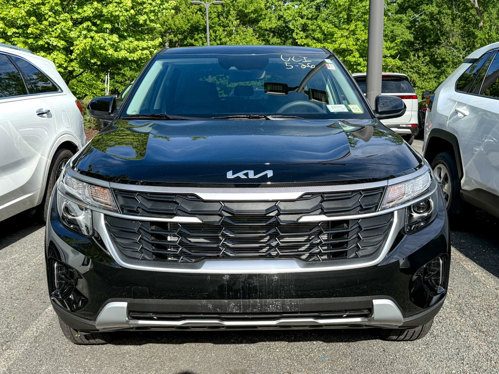 Used 2026 Kia Seltos LX AWD/4WD image 2