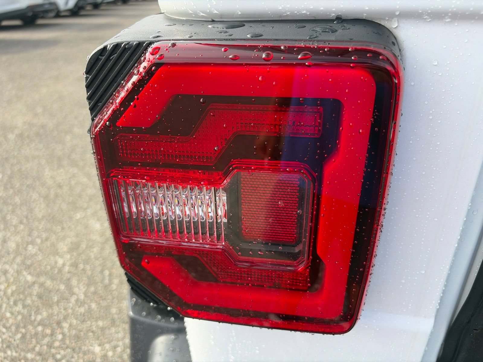 Used 2021 Jeep Wrangler Unlimited Rubicon AWD/4WD image 11