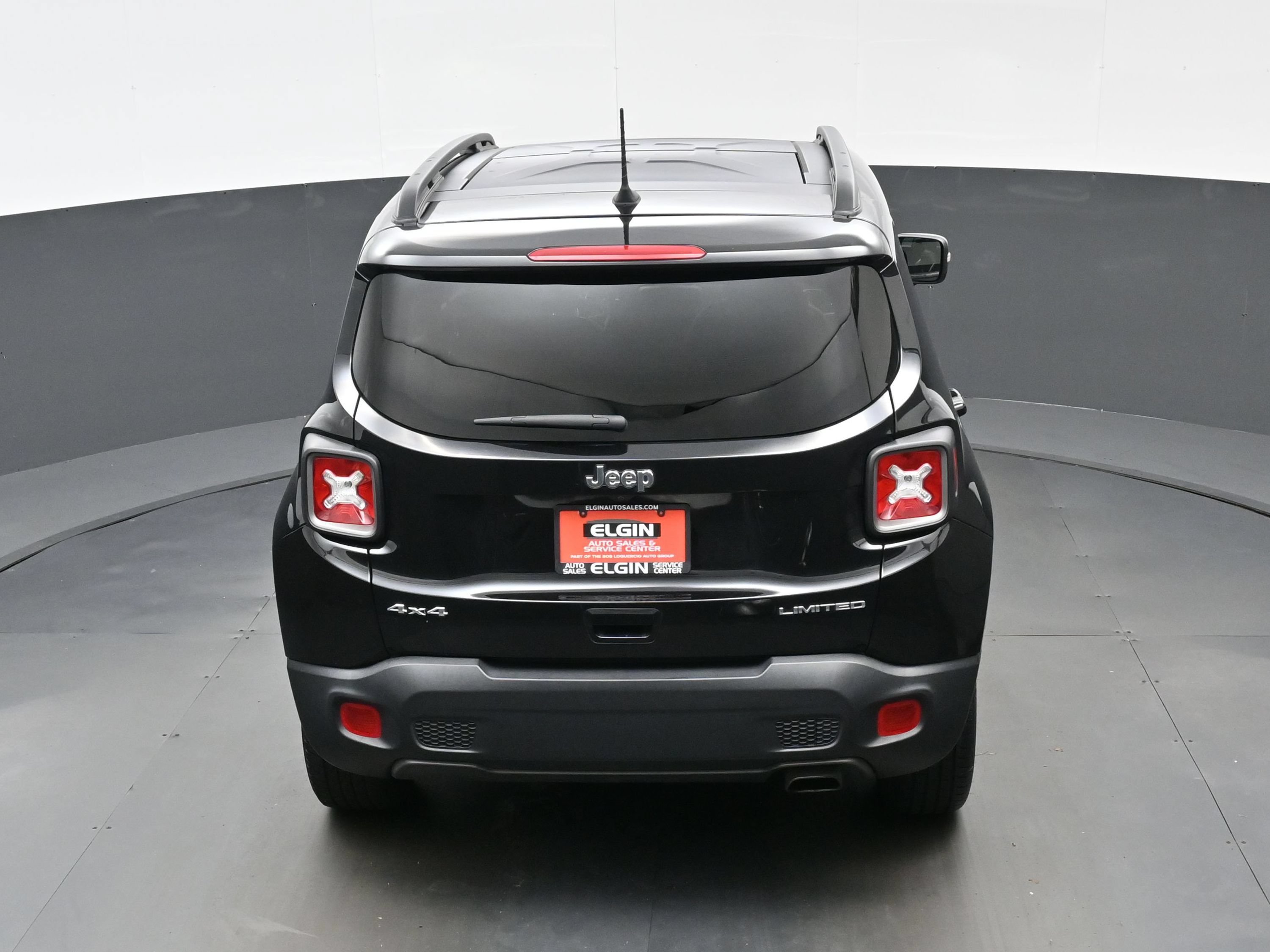 Used 2019 Jeep Renegade Limited w/ UConnect 8.4 Nav Group AWD/4WD image 38
