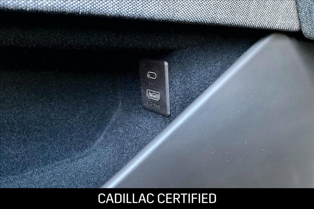 Used 2026 Cadillac Escalade Platinum Sport w/ LPO, ONYX Package image 36