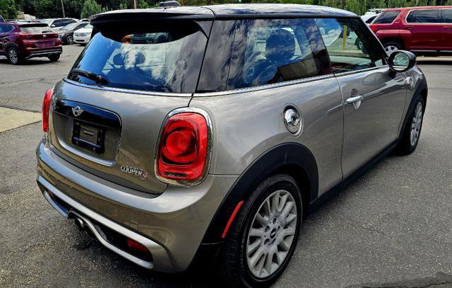 Used 2017 MINI Cooper S FWD image 5