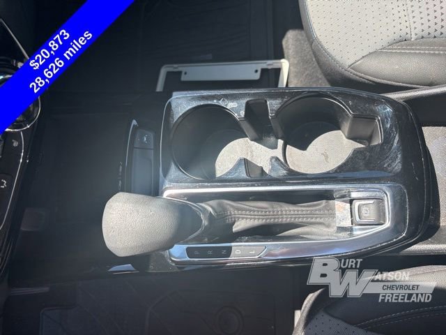 Used 2024 Chevrolet Trax LT w/ Sunroof Package FWD image 20