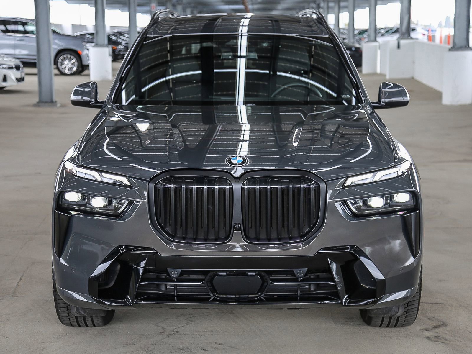 Certified 2025 BMW X7 xDrive40i w/ M Sport Package AWD/4WD image 2