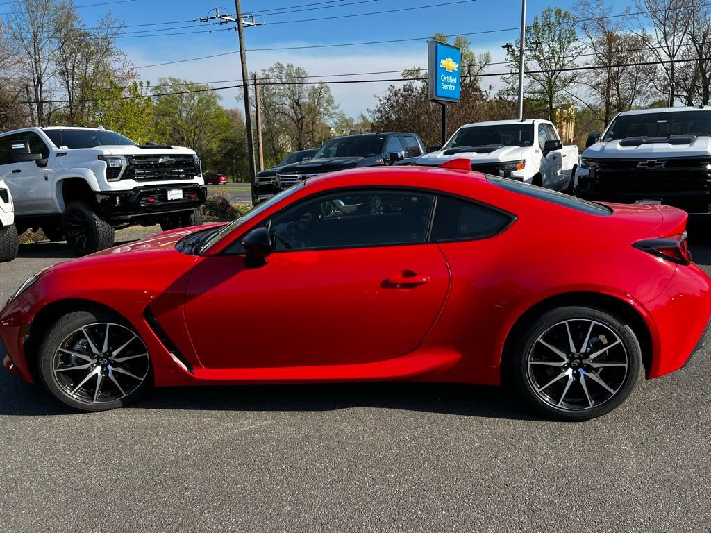 Used 2024 Toyota GR86 image 9