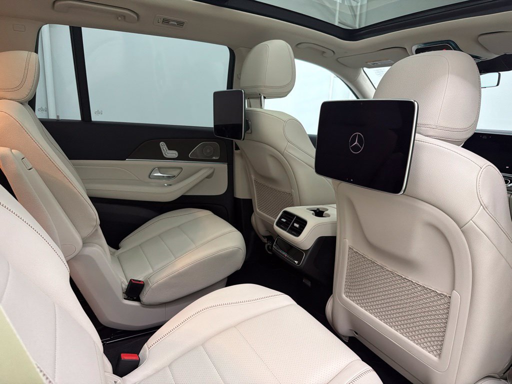 New 2027 Mercedes-Benz GLS 450 4MATIC image 30