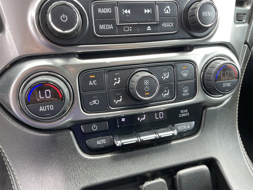 Used 2020 Chevrolet Suburban LS image 18